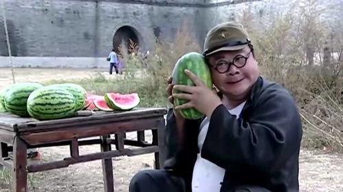 刘老板吃瓜不给钱,免费吃瓜却拒付账单引众议